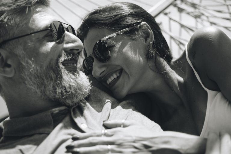 How Emotional Habits Influence Romantic Connection